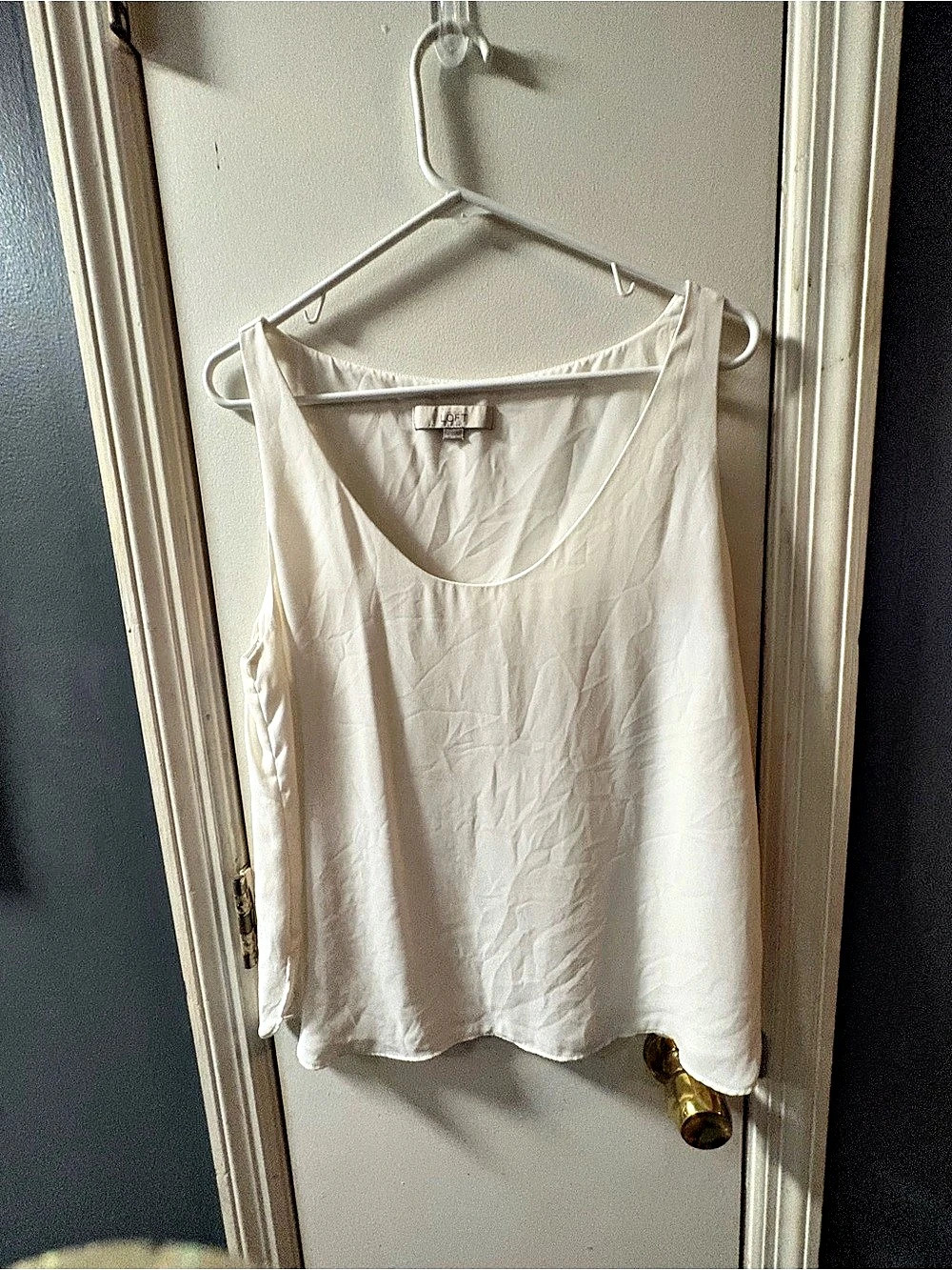 LOFT Sleeveless Tank Top in White Size Medium